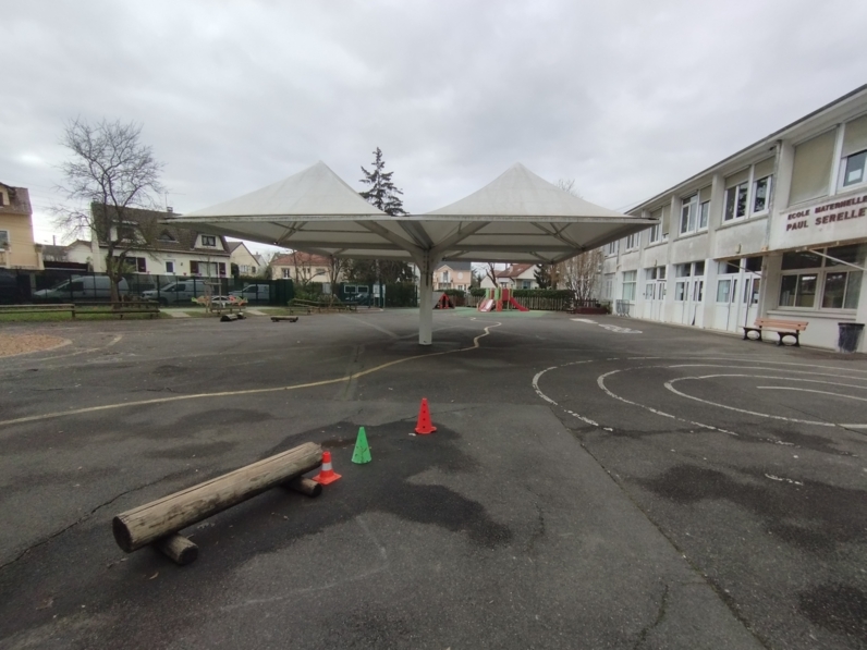 Cour maternelle du groupe scolaire Paul Serelle avant travaux