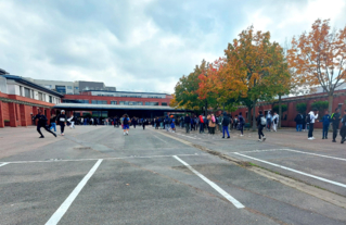 "La cours de récréation du collège Victor Hugo, avant les travaux prévus à l'été 2025."