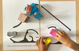 Maquettes de mobilier destinées à s'intégrer à l'appartement